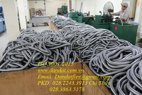 1.8ống luồn dây điện_Hiền20.110.JPG