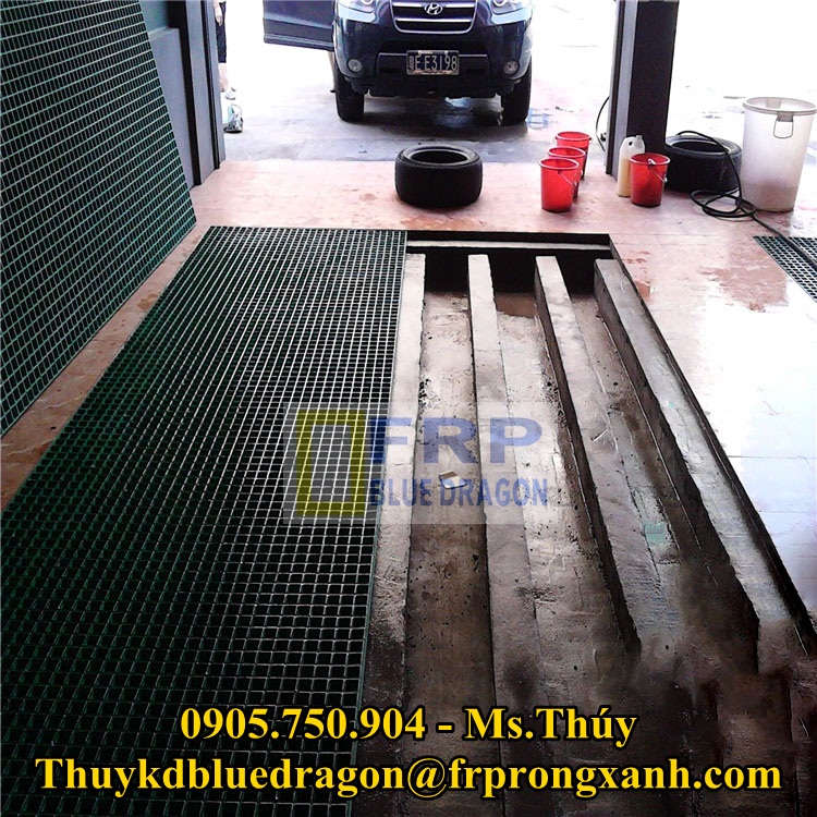 FRP-Composite-Plastic-Molded-Grating-with-grit.jpg